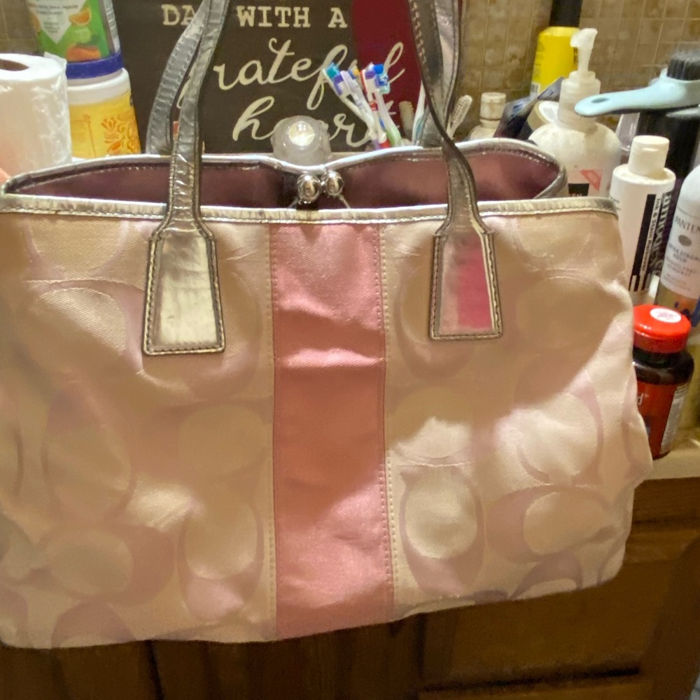 COACH JAQUARD SIGNATURE TOTE BAG PINK SILVER CANVAS TOTEBAG KISSLOCK